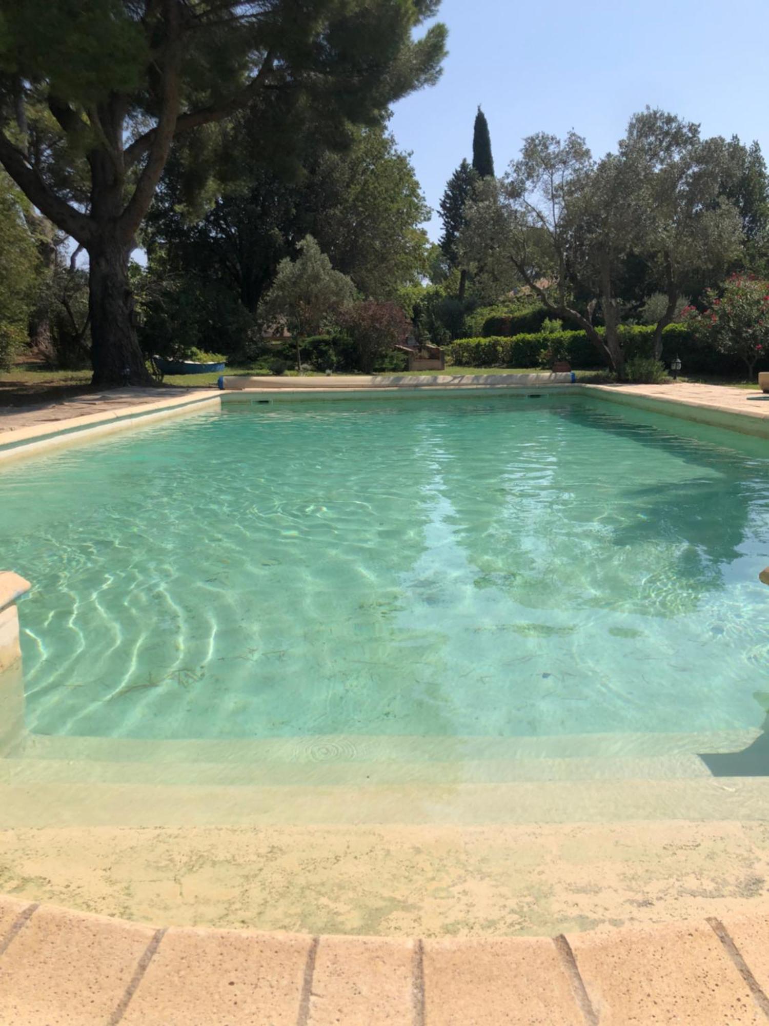 Gite En Provence Dans Grand Jardin Avec Piscine Partagee Cornillon-Confoux Dış mekan fotoğraf